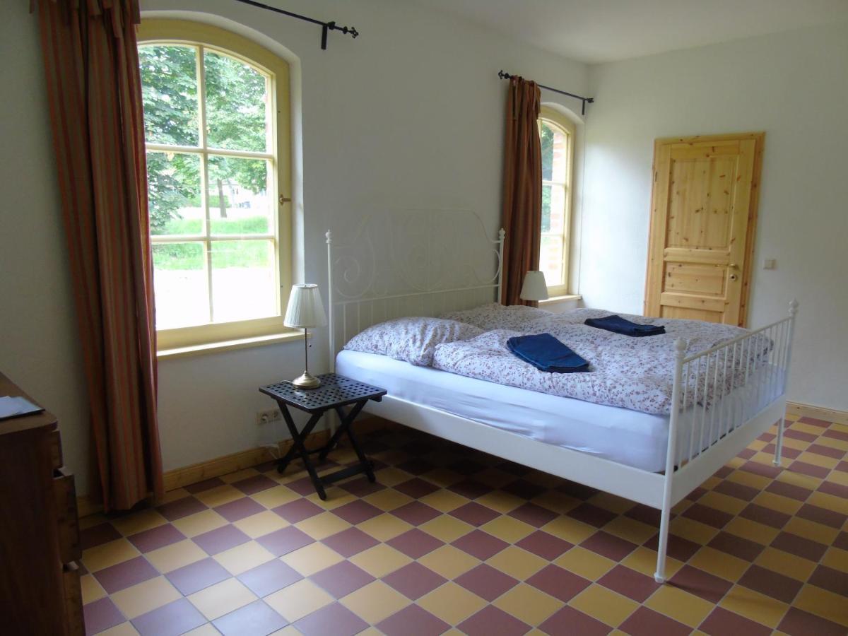 Schmiede Der Wasserburg Liepen Gielow Dış mekan fotoğraf